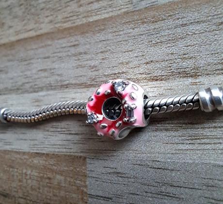 Prívesok ružový donut, 