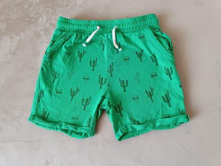 Kraťasy, reserved,86