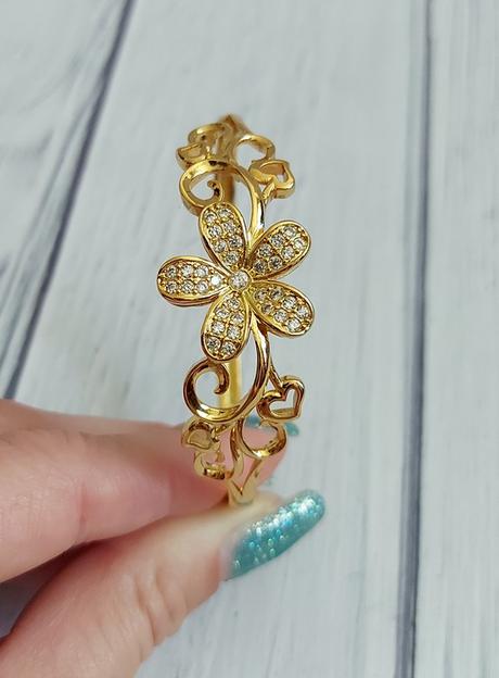 Kovový náramok s kvetom, 