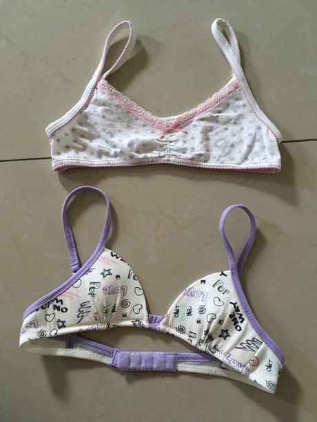 Podprsenka, tezenis,140