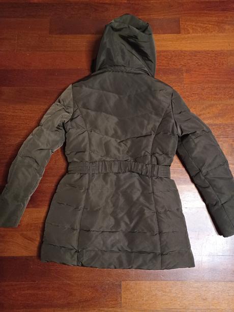 Predĺžená teplá bunda s kapucňou, c&a,164