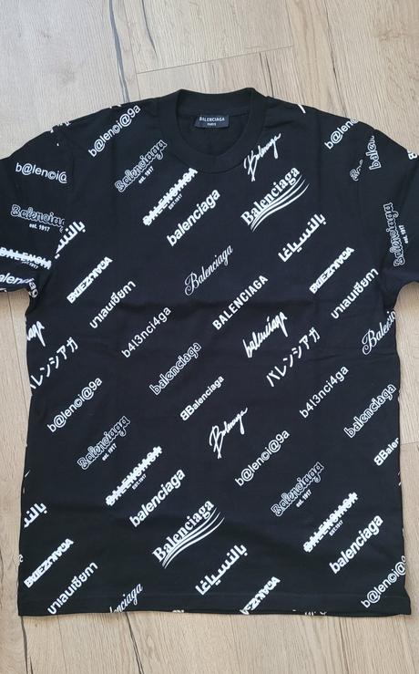 Tricko s krátkym rukávom balenciaga, xl