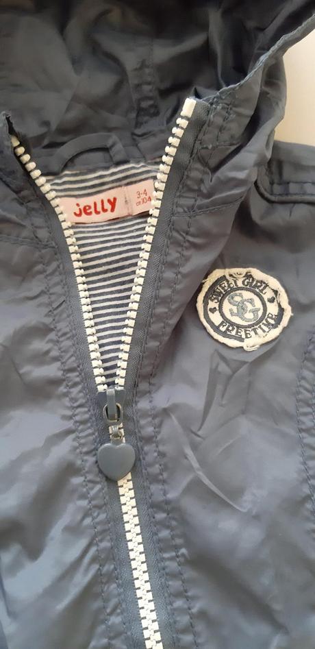 Prechodná bunda, 104