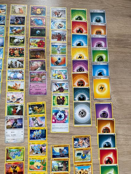 100 ks originál pokémon kariet - 3x ex karta,
