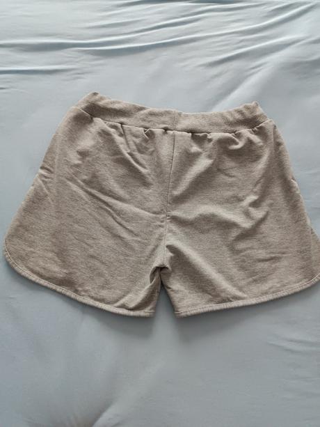 Sivé teplákové šortky - l/xl, l