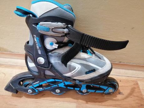 Dievčenské kolieskové korčule, 32