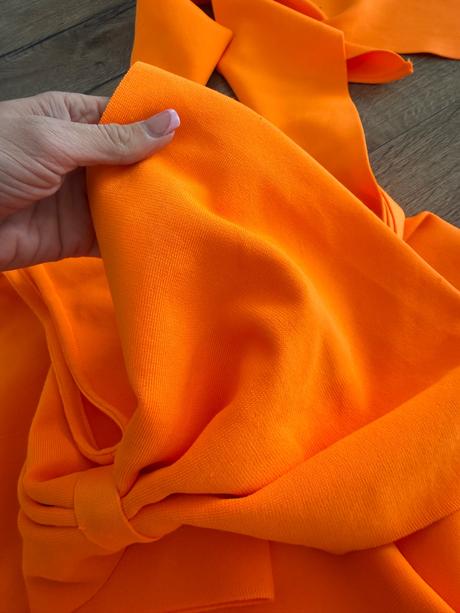 Oranžové asymetrické šaty ll veľkosť xs/s, xs