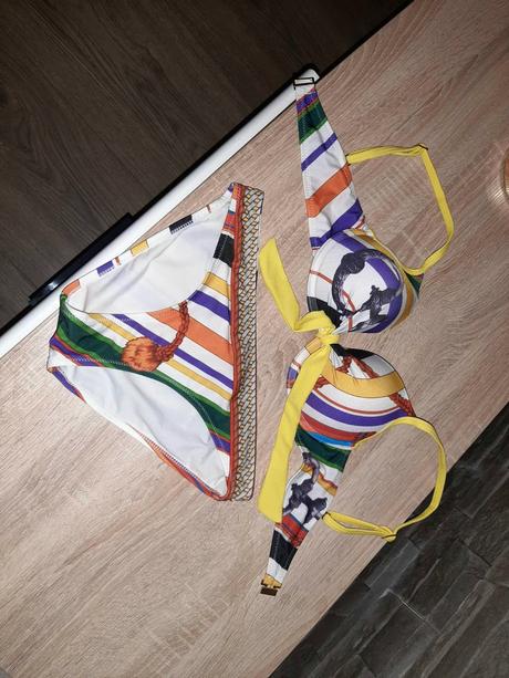 Dámske dvojdielne plavky, 36