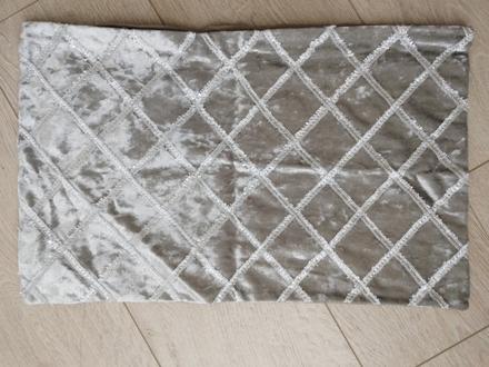 Zamatová obliečka na vankúš, 