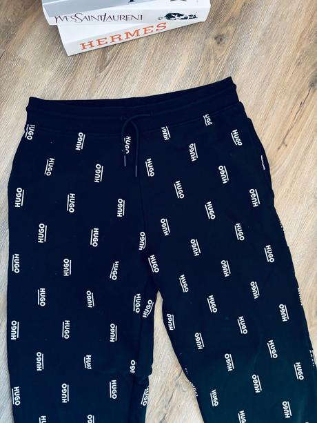 Hugo dámske ikonické tepláky, hugo boss,m
