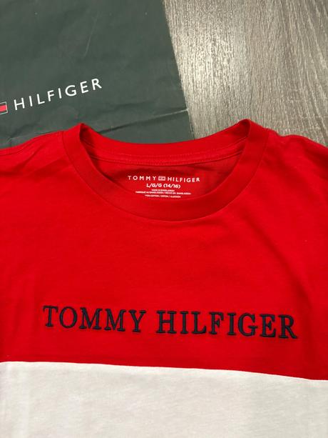 Tommy hilfiger chlapcenske tričko na 14/16 rokov, tommy hilfiger,158