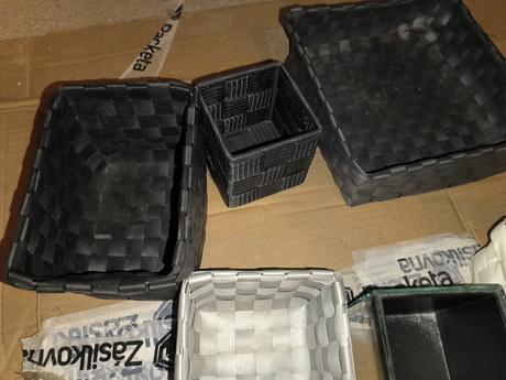 Nádobky kozmetické odkladacie,