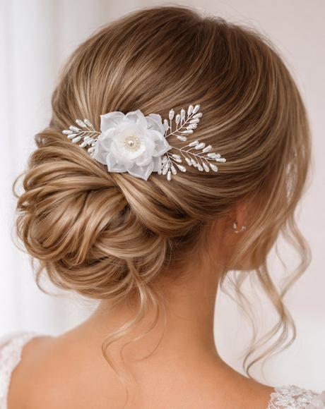 Jemná ozdoba na vlásenke, 