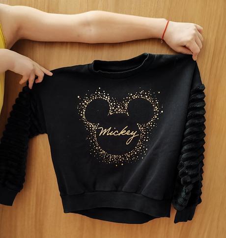 Krásny sveter 128, disney,128