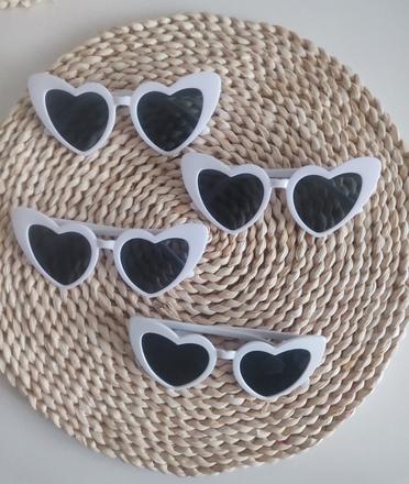 Srdiečkové okuliare, 
