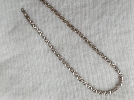 Strieborný náhrdelník, 