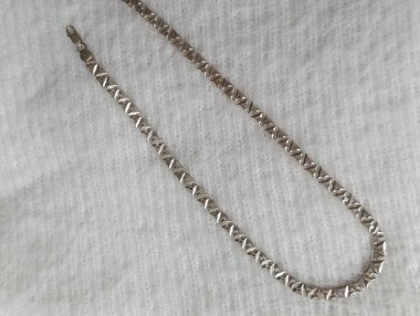 Strieborný náhrdelník, 