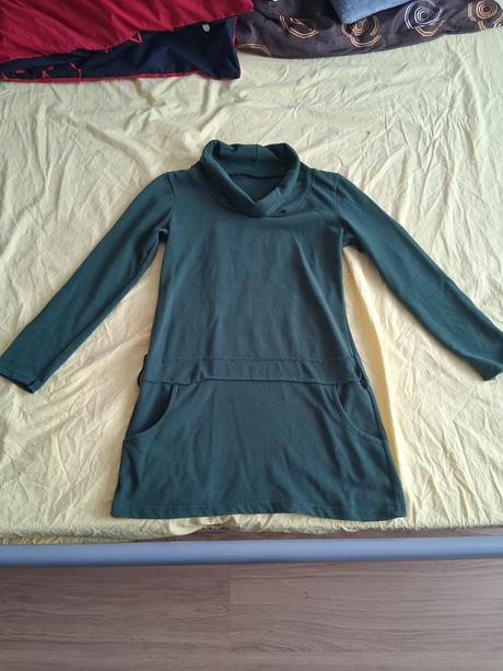 Predĺžený rolak, s