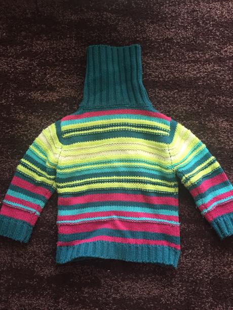 Farebny svetrik, cherokee,92