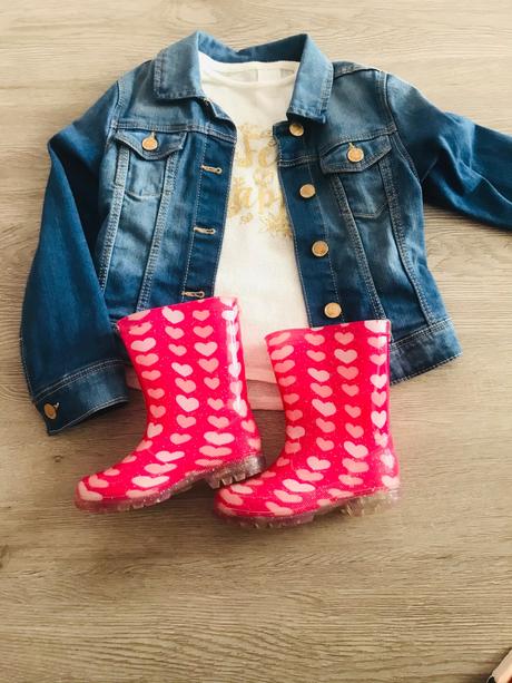 Krásny ľahučký svetrík, 110