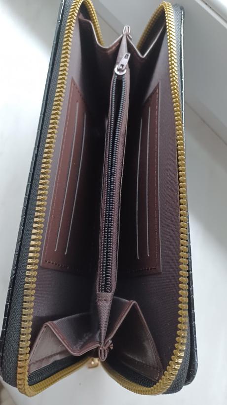 Dámska peňaženka,