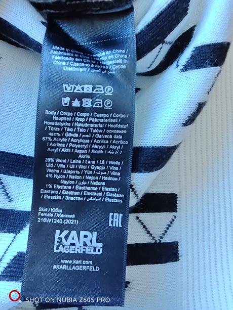 Karl lagerfeld originál svetríkový komplet m/l, l