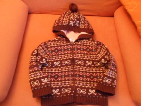 Svetrikova mikina s flisom na 18 mes.cena 6eur, 86