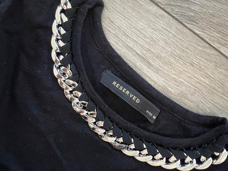 Svetrík s aplikáciou, reserved,m