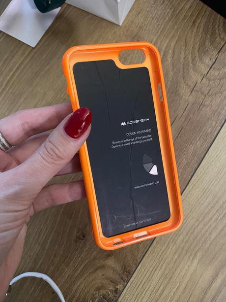 Kryt na iphone 6/7 darujem k nákupu, apple