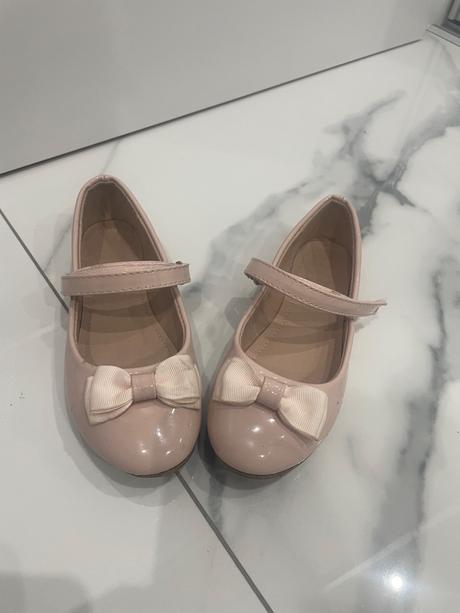 Dievčenské balerínky, 31