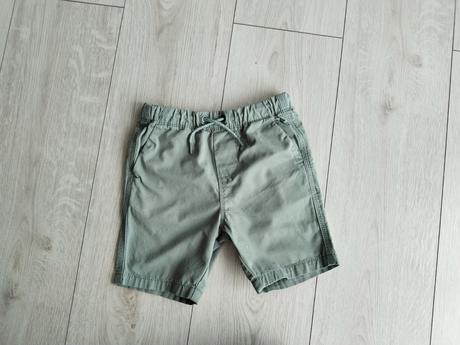 Šortky next, next,104