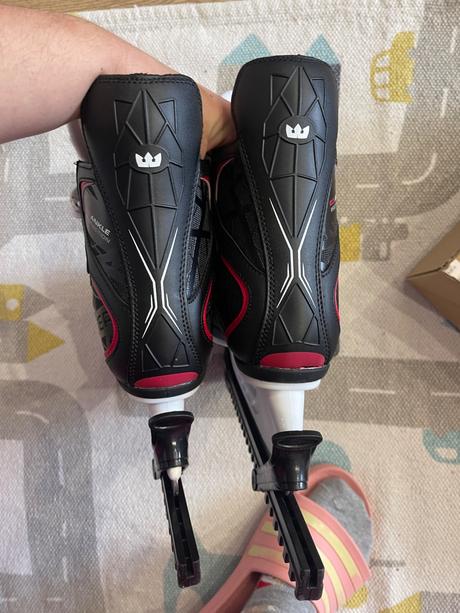 Zimne korcule nastavitelne 35-38, crowned