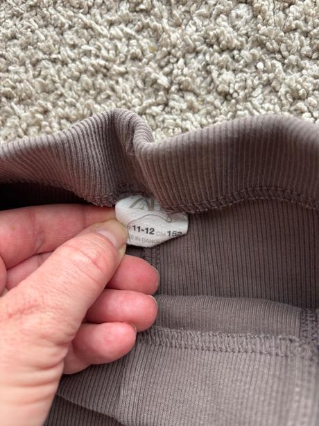 Legíny zara, zara,152