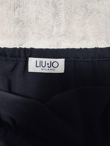 Čierna blúzka s odhalenými plecami s topom liu jo, liu jo,l / m