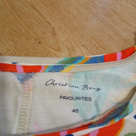 Pestrofarebné tričko, 46