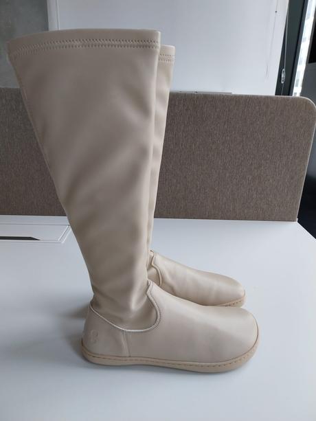 Shapen barefoot vysoké čižmy stretchy vanilla, 38