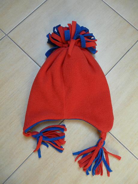 Čiapka, obvod 49cm v nenatiahnutom stave, 116