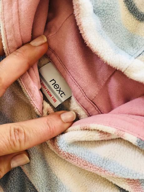 Next mikinka, next,92