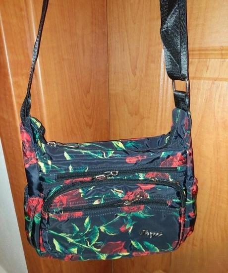 Kvietkovaná peknučká kabeločka, 