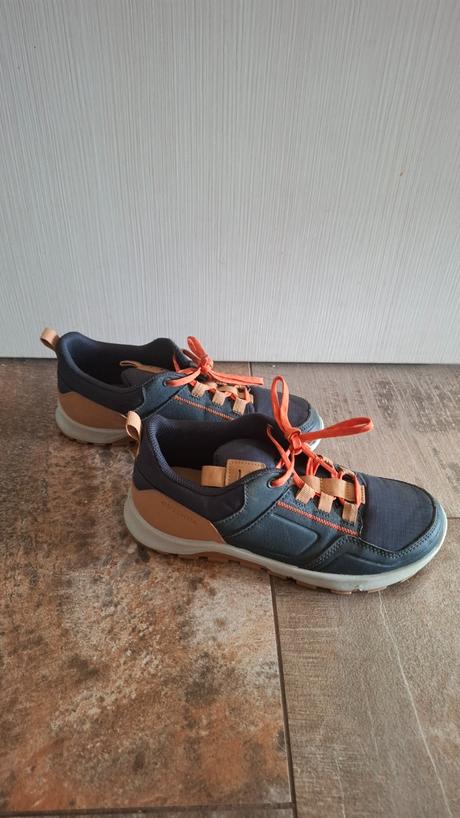 Predám tenisky, decathlon,37