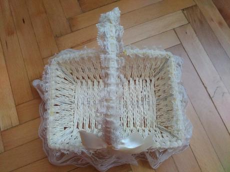 Košík na prvé sväté prijímanie,