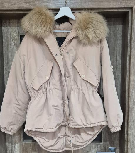 Zimna bunda, s