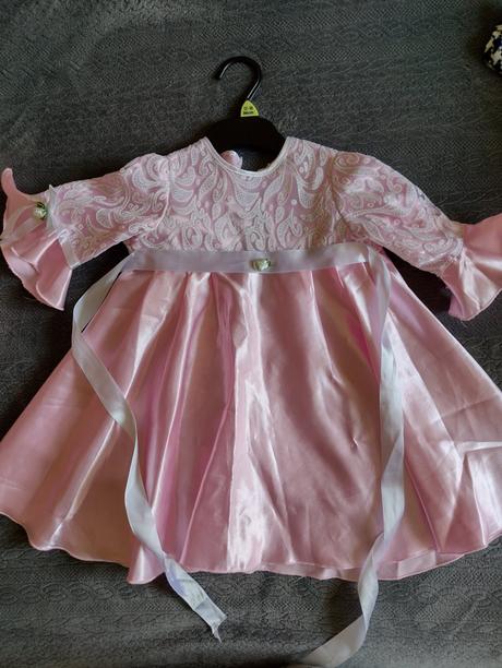 Elegantne dievcenske saty, 86