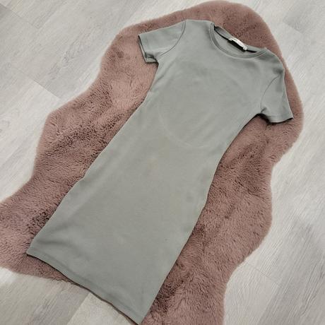 S priliehave saty, pull&bear,s