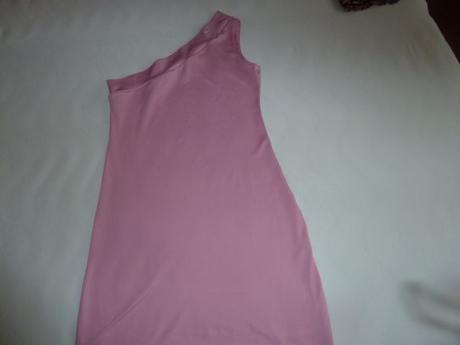 Ruzove saty_nenosene, s