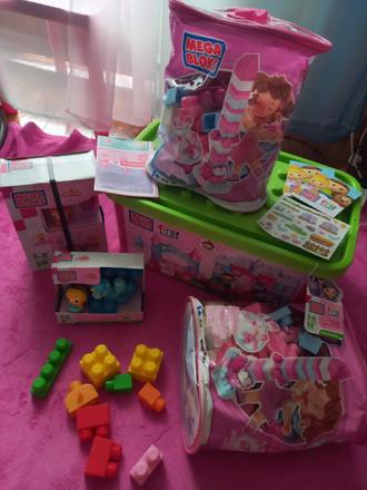 Mega bloks - veľký set - princezné , jednorožci,