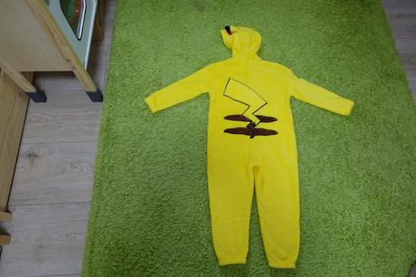 Kostým pokémon pikachu, 