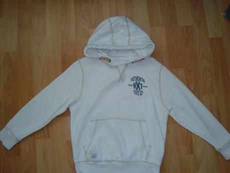 Mikinka next, next,128