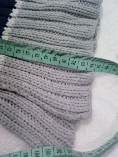 Chlapčenská čiapka a šál, <50