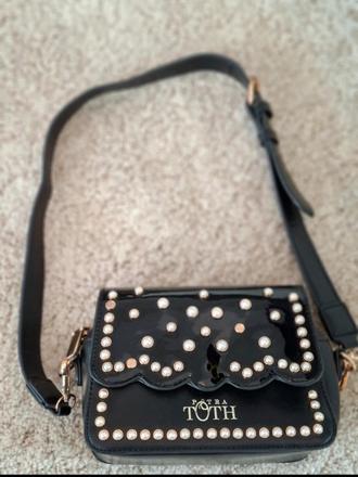 Petra toth kabelka, petra toth